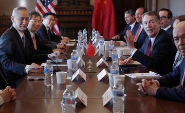 Lufta tregtare SHBA-Kinë, arrihet marrëveshja për valutën