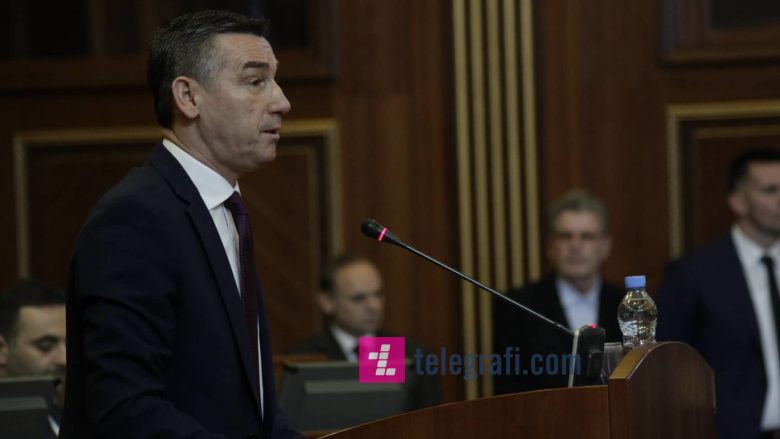 Veseli: Qeveria nuk do të bjerë për shkak të taksës dhe Serbisë