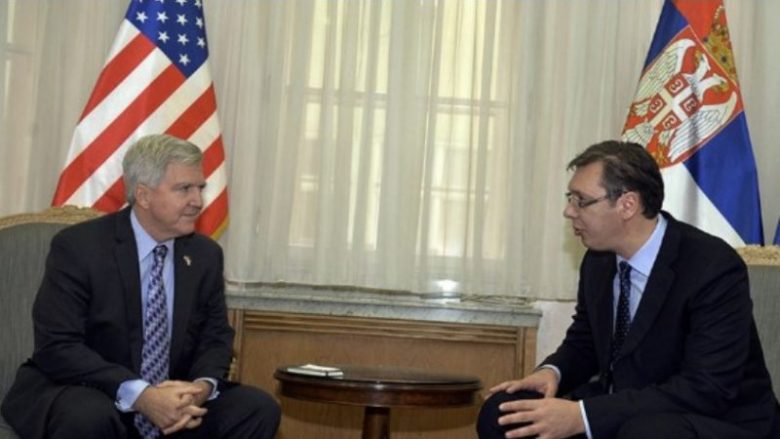 Ambasadori amerikan në Beograd: Serbia është në anën e gabuar të historisë, për Venezuelën