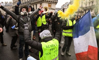 Francezët shënojnë përvjetorin e lëvizjes ‘Jelekët e Verdhë’