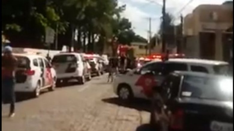 Të shtëna armësh në një shkollë në Brazil, vriten pesë fëmijë dhe një i rritur (Video)