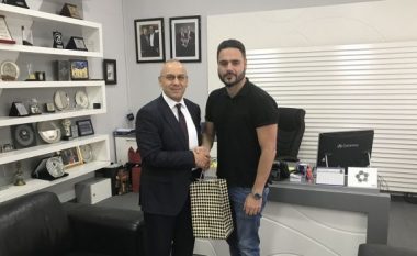 Pas largimit të djalit të legjendës Fadil Vokrri, Agim Ademi: Gramozi nuk pranoi të punojë në FFK