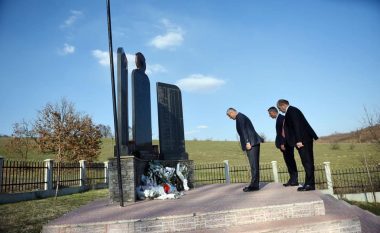 Thaçi përkujton 147 martirët e Izbicës
