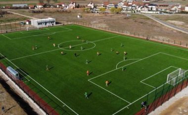 Përurohet fusha e futbollit me bari sintetik në Sadovinë të Vitisë