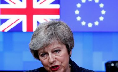 Parlamenti britanik refuzon sërish marrëveshjen e May për Brexit