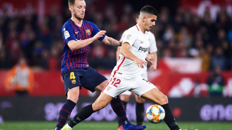 Sevilla pritet ta kthejë Andre Silvan te Milani