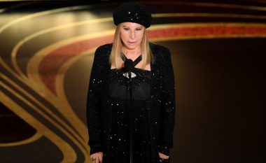Barbra Streisand: Faji duhet kërkuar te prindërit e viktimave të Jackson