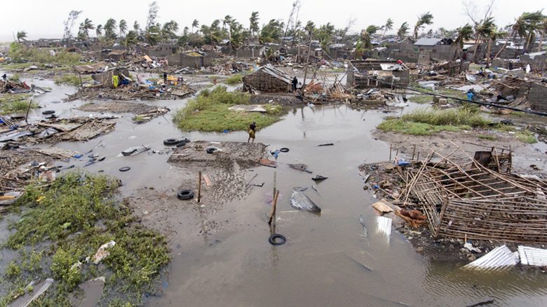 Cikloni që ka goditur Mozambikun, mendohet se ka mbytur më se 1,000 njerëz (Foto)
