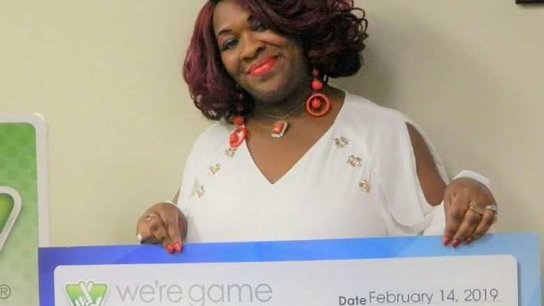 Gruaja që fitoi në lotari 30 herë në të njëjtën ditë