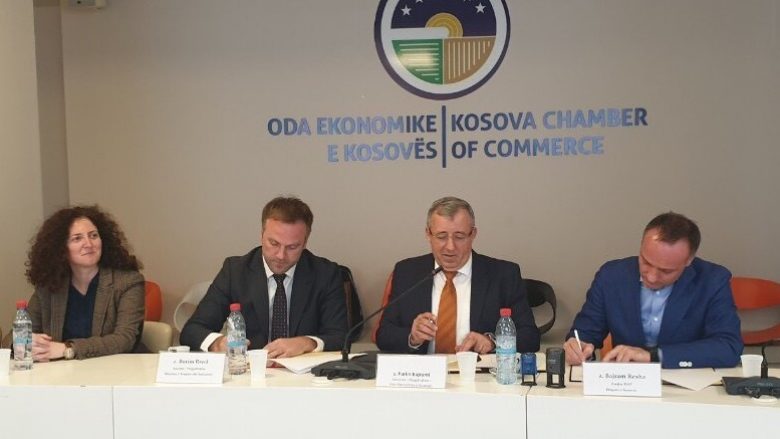 MTI nënshkruan memorandum bashkëpunimi me OEK-un dhe Doganën e Kosovës