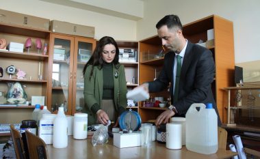 Për Ditën e Mësuesit, “HIB Petrol” i bën donacion shkollës “Zenel Salihu” në Fushë Kosovë