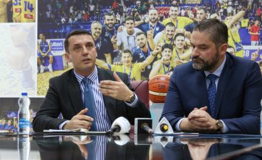 Ministria e Sportit mbështetet me rreth 250 mijë euro Federatën e Basketbollit
