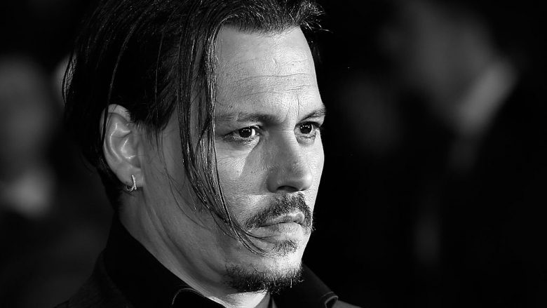 Johnny Depp probleme me qafën, përfundon në një prej spitaleve të Malit të Zi