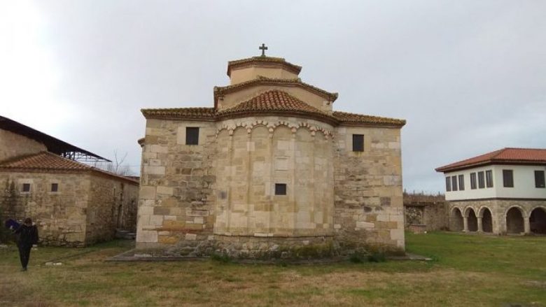 Inspektime në Manastirin e Shën Kozmait në Fier