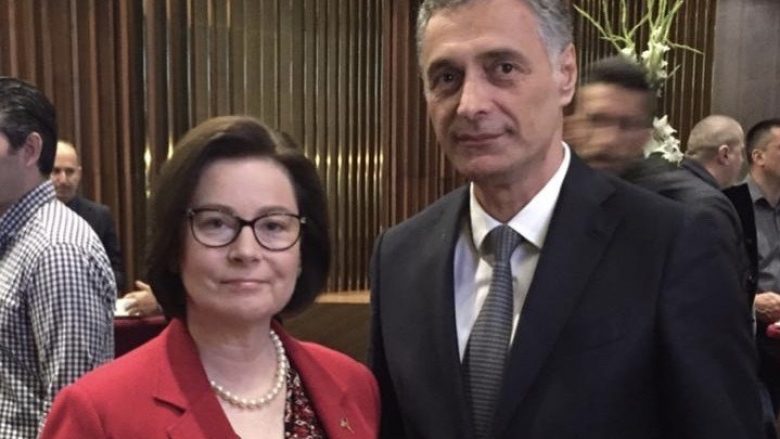 Lumezi takon ambasadoren e ShBA-së në Mal të Zi, lufta kundër terrorizmit mbetet sfidë e Ballkanit Perëndimor