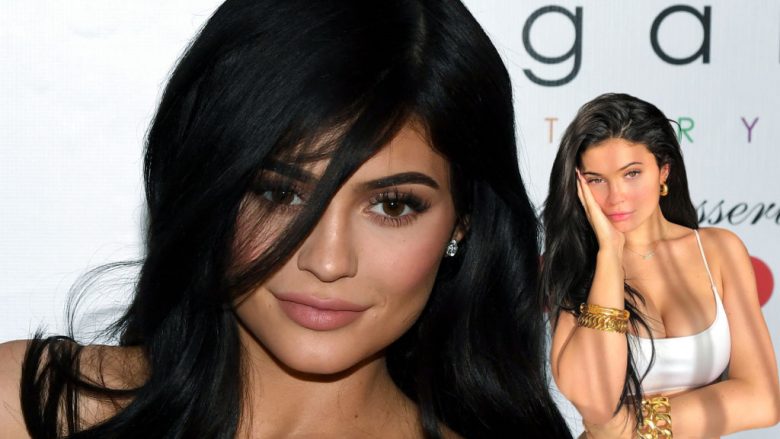 Pozimi pa makijazh, miliarderja Kylie Jenner ka një plan të ri për të përfituar