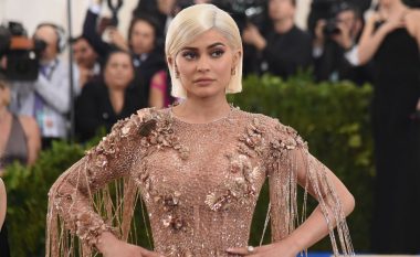 Kylie Jenner thyen rekordin e Mark Zuckerberg, bëhet miliarderja më e re e të gjitha kohërave