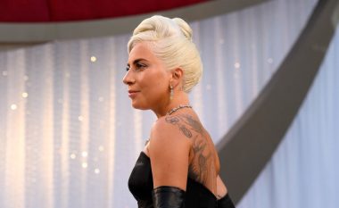 Lady Gaga përgënjeshtron spekulimet për shtatzëni