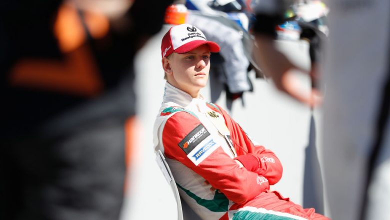 Djali i legjendës Michael Schumacher, Mick gjatë fundjavës do të debutojë në Formula 1