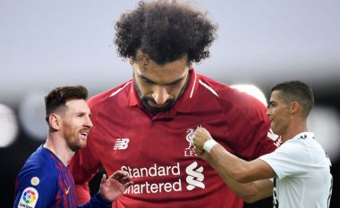 Heskey: Salah po përpiqet shumë që të bëhet si Messi dhe Ronaldo