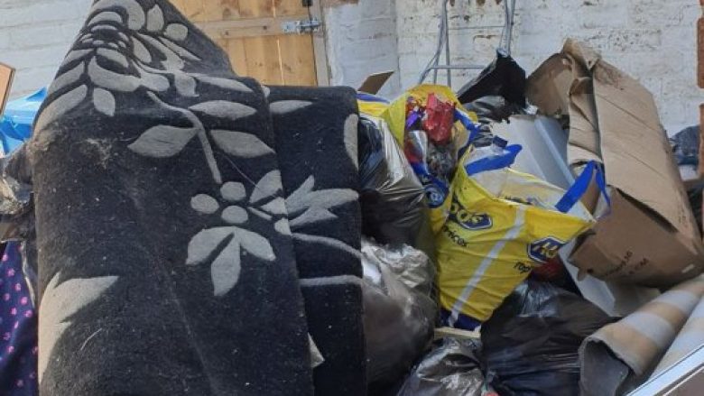 Qiranë nuk e paguan për nëntë muaj, shtëpinë e kishin lënë përplot me dëme dhe mbeturina (Video)
