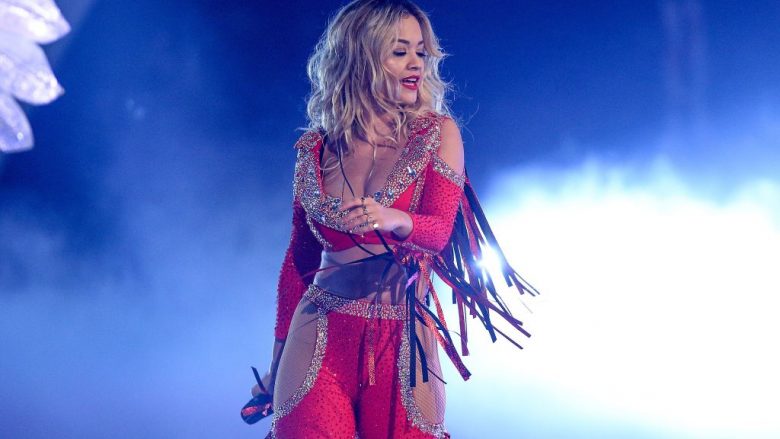 Në pjesë e parave prej kampanjës së “Escada”, Rita Ora: Do të shkojnë për bamirësi