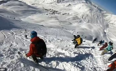 Skiatorët u lëshuan me sukses nëpër ortekun që e shkaktuan vet (Video)