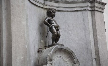Statuja e vogëlushit që shpenzonte 2,500 litra ujë të pijshëm në ditë, bëhet miqësore me ambientin pas 400 vitesh (Foto)