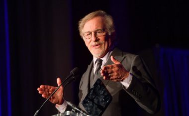 Steven Spielberg kundër filmave që i prodhon Netflix
