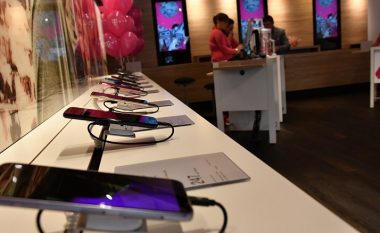 Hapet dyqani i dytë i rinovuar i Telekomit në Tetovë