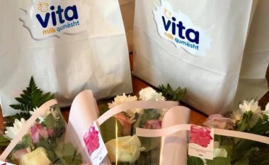 Qumështorja Vita gëzon gratë e shtëpisë së pleqve për 8 Mars