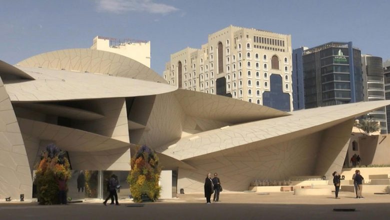Mrekulli arkitekturore, Muzeu i Katarit hap dyert për publikun (Foto)