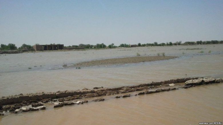 Të paktën 17 të vdekur nga vërshimet në Afganistan