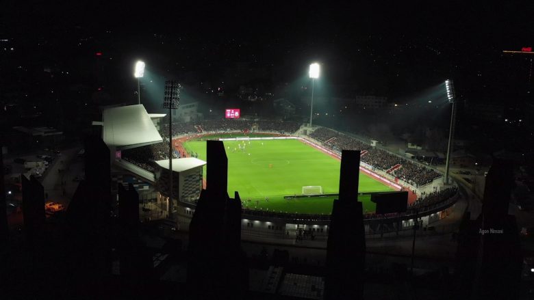 Pamje mahnitëse nga droni të stadiumit “Fadil Vokrri” gjatë ndeshjes Kosovë-Bullgari, kapet edhe momenti i golit