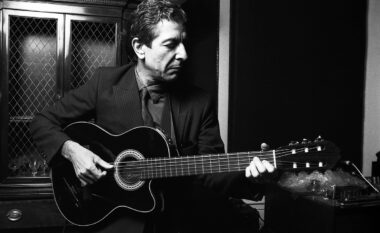Leonard Cohen qe ndryshe