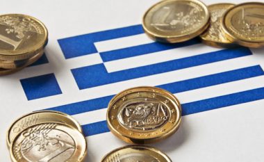 Depozitat në bankat greke vazhdojnë të mbeten në rënie