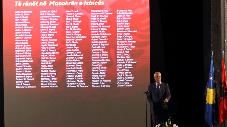 Thaçi në 20 vjetorin e masakrës në Izbicë: Serbia bëri gjenocid dhe spastrim etnik në Kosovë