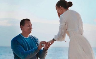 Jennifer Lopez publikon imazhet nga momenti emocional kur Alex i propozoi për martesë