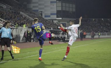 Prapaskenat e ndeshjes Kosovë – Bullgari: Nga repriza në ekranet e stadiumit, tek tollovia e minutës 14-të, dritat e celularëve e ngatërrimi me ndërrimet