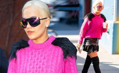 Rita Ora si një ‘barbie’ rrugëve të New Yorkut, duket e buzëqeshur pas rikthimit te ish-i dashuri