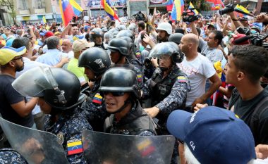 BE bën thirrje për vetëpërmbajtje në Venezuelë