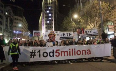Vazhdojnë protestat antiqeveritare në Serbi: Protestuesit bllokuan televizionin shtetëror – RTS