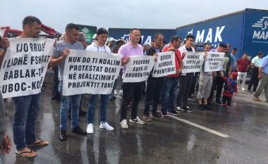 Sot protestojnë banorët e katër fshatrave të Ferizajt