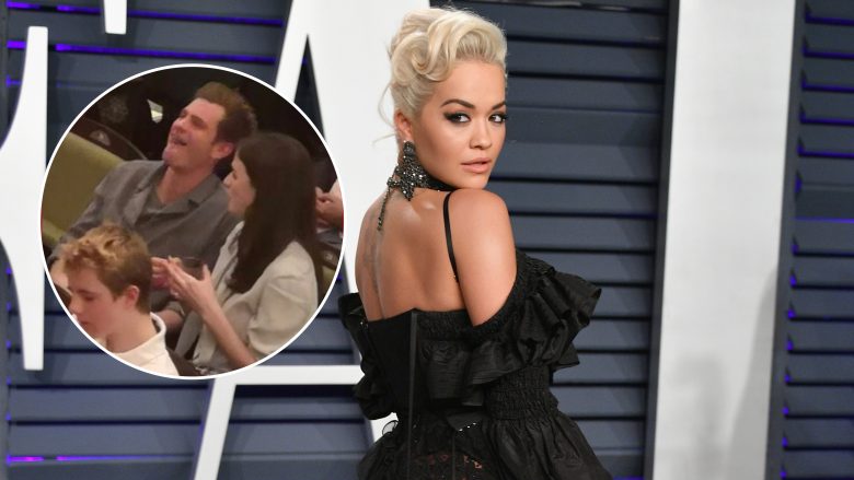 Pas ndarjes nga Rita Ora, aktori i “Spider Man” Andrew Garfield argëtohet në shoqëri të Aisling Beas
