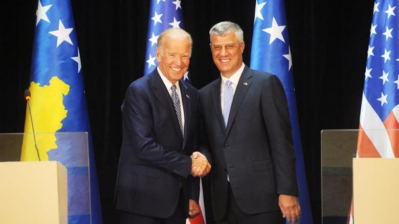 Biden i shkruan letër Thaçit: Një marrëveshje me Serbinë, që çon në njohjen e Kosovës, do të ishte arritje e rëndësishme