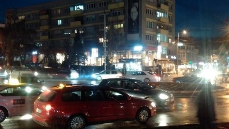 Pas tragjedisë në Gjilan, rrugët hapen për qarkullim të automjeteve