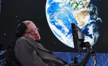Një vit nga vdekja e fizikanit të njohur Stephen Hawking