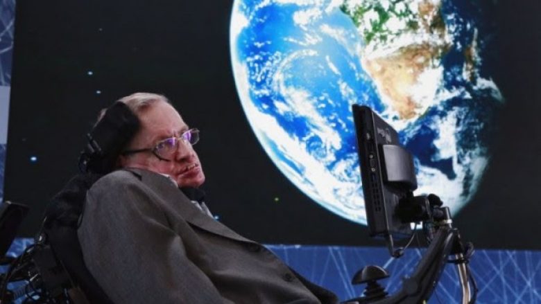 Një vit nga vdekja e fizikanit të njohur Stephen Hawking
