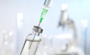 Ministria e Shëndetësisë porosit 100 mijë vaksina kundër gripit sezonal