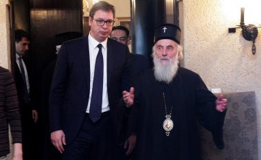 Vuçiq, pas takimit me kreun e Kishës: Serbia ndodhet në situatë të vështirë përballë Kosovës